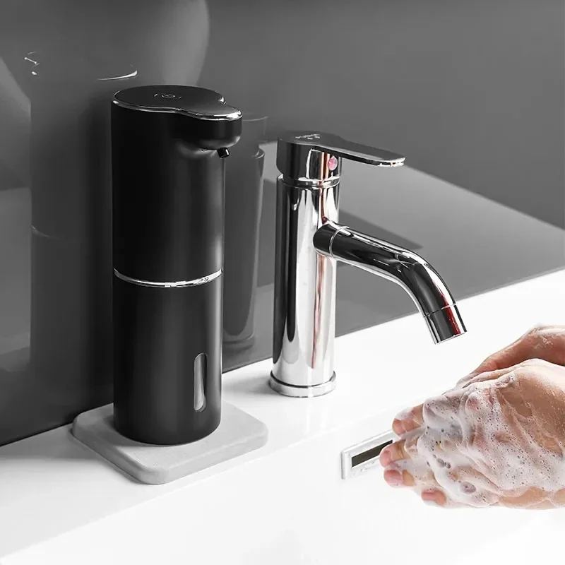 Distributeur automatique de mousse de détergent pour les mains, distributeur de crème désinfectante inductive pour les mains, chargeur HOUSB, noir