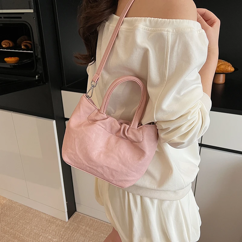 

Fashion New Trend Women's PU Leather Pleated Hand Held Cloud Bag Simple Casual Commuting Shoulder Crossbody Bags