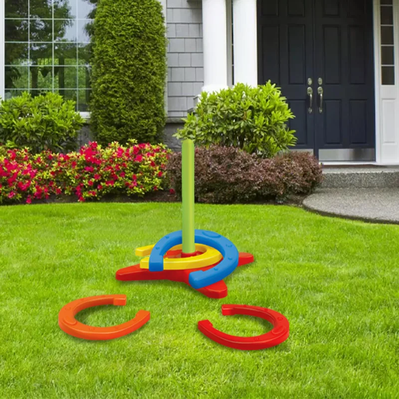 เกมโยนห่วงพลาสติกรูปตัวยูสำหรับเด็ก ของเล่นสนุกๆ กีฬาในร่มและกลางแจ้ง สำหรับเด็กและผู้ปกครองเล่นกัน