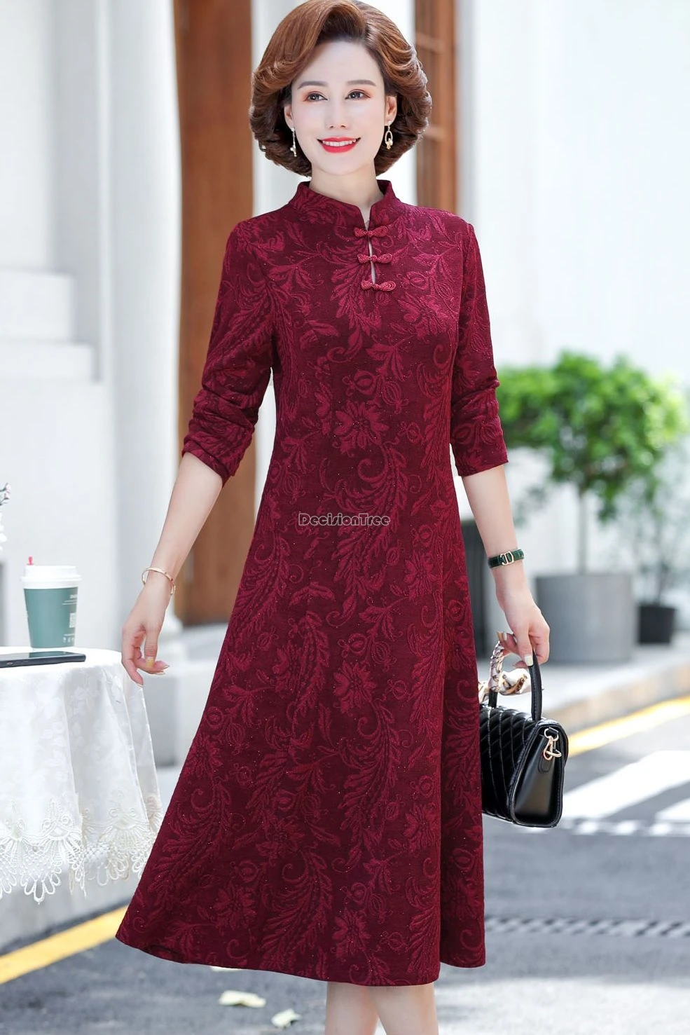 

2023 новое улучшенное китайское элегантное платье Cheongsam в стиле ретро для женщин, элегантное и свободное длинное платье Ципао с длинными рукавами и воротником-стойкой