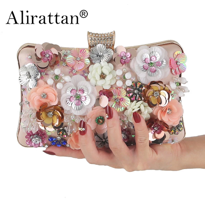 

Alirattan 2024 New Evening Bag Embroidered Clutch Dress Bag Fashion Flower Wear Cheongsam Banquet Bag Pearl Bag Women