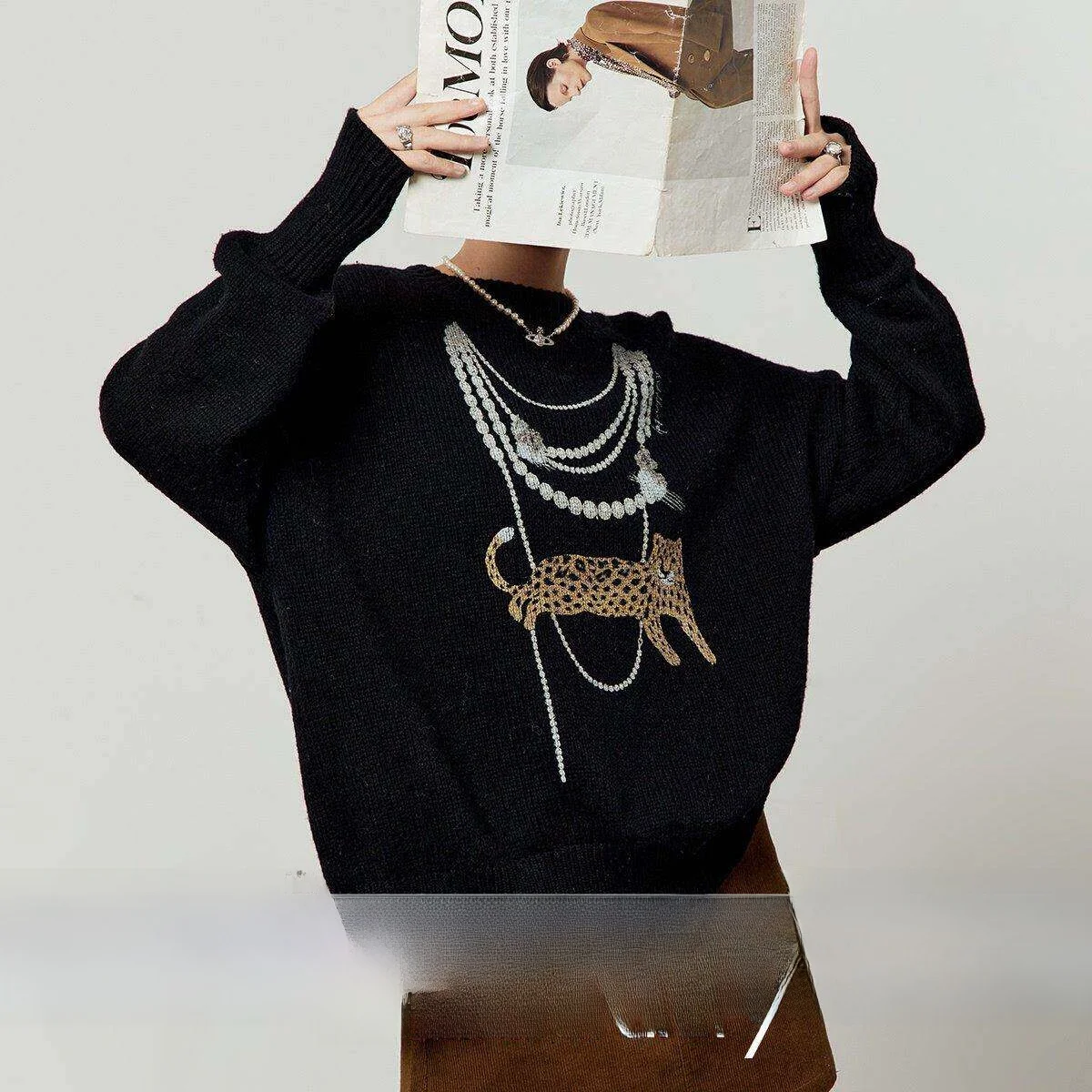 

Bla Knitted Loose Fit Overhead Sweater with Embroidered Leopard Nelace Spring 2026 New Arrival Women's Faion Crew Ne