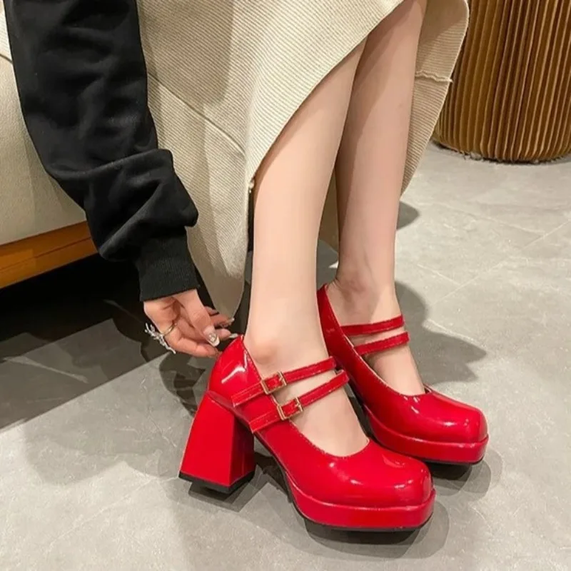 

Fashion Women's Shoes New Lacquer Leather Button High Heels Mary Jane Shoes for Women Pumps Square Head Heels Heels Women Shoes