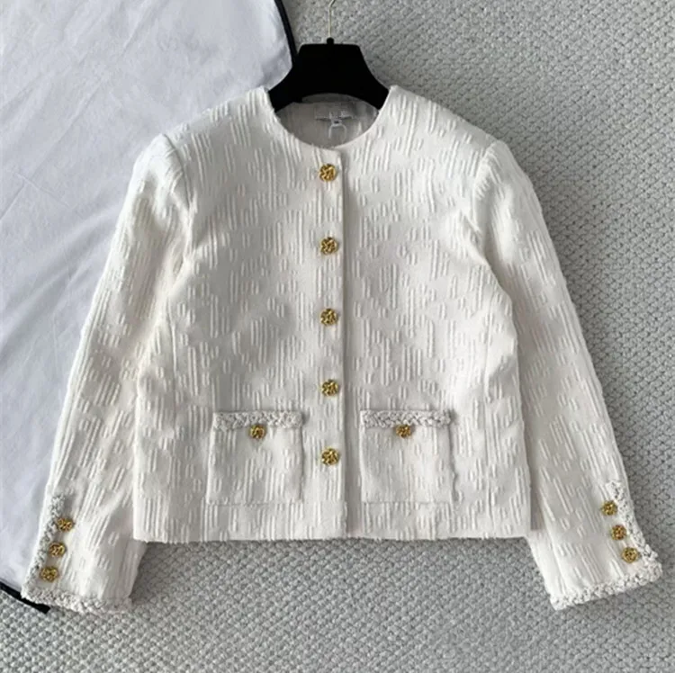 Customization New styles of women's clothing from Europe and America Long-sleeved golden-buttoned wool coat