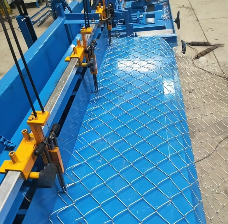 : Machine à tisser les filets