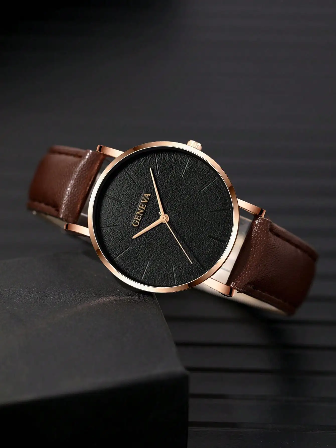 Geneva new men's watch ultra-thin simple belt watch men's watch fashionable and exquisite men's watch