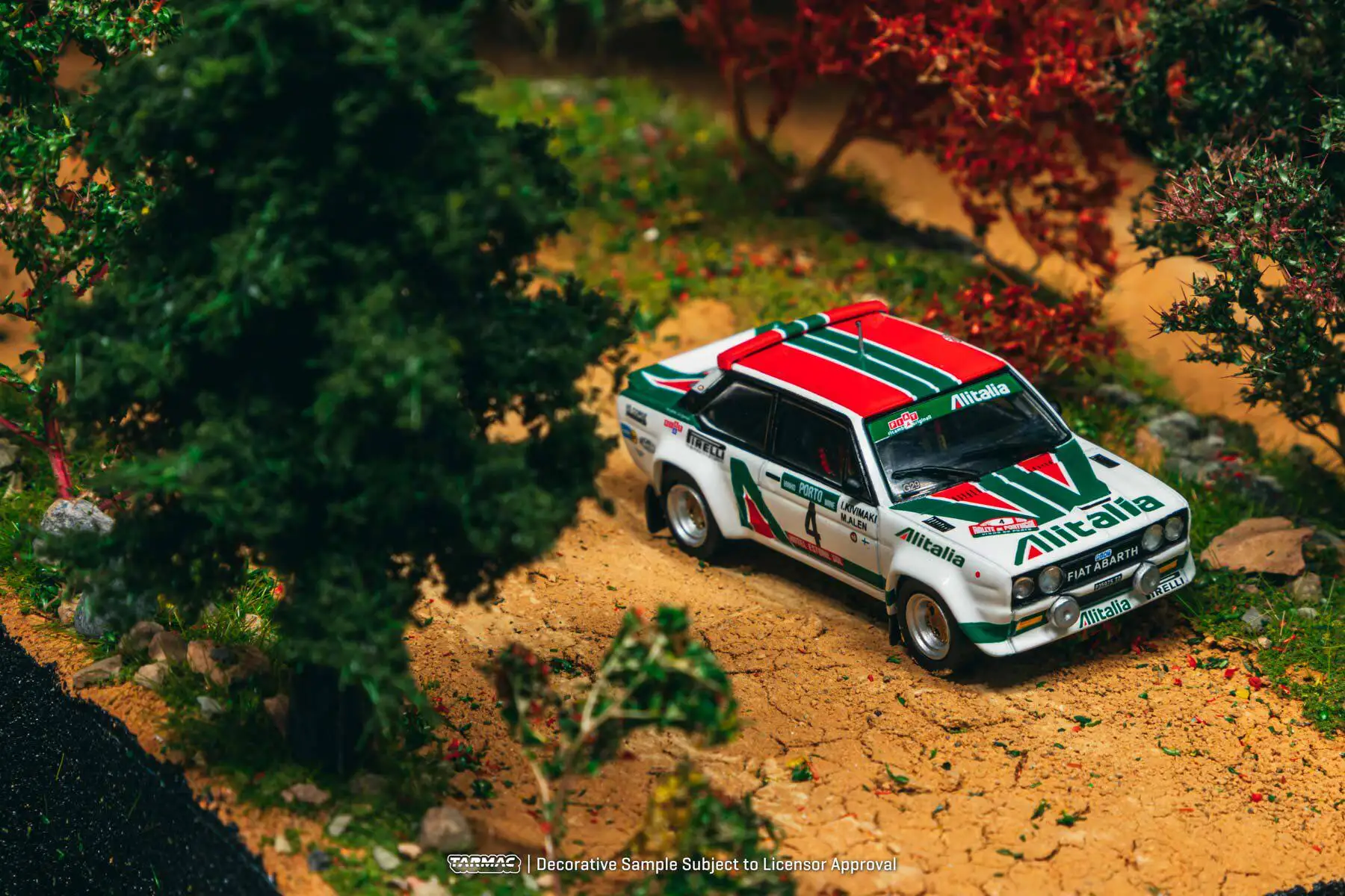 Diecast TW 1:64 Scale Ford Escort RS Cosworth WRC Rally Racing Number #15 Alloy Car Model