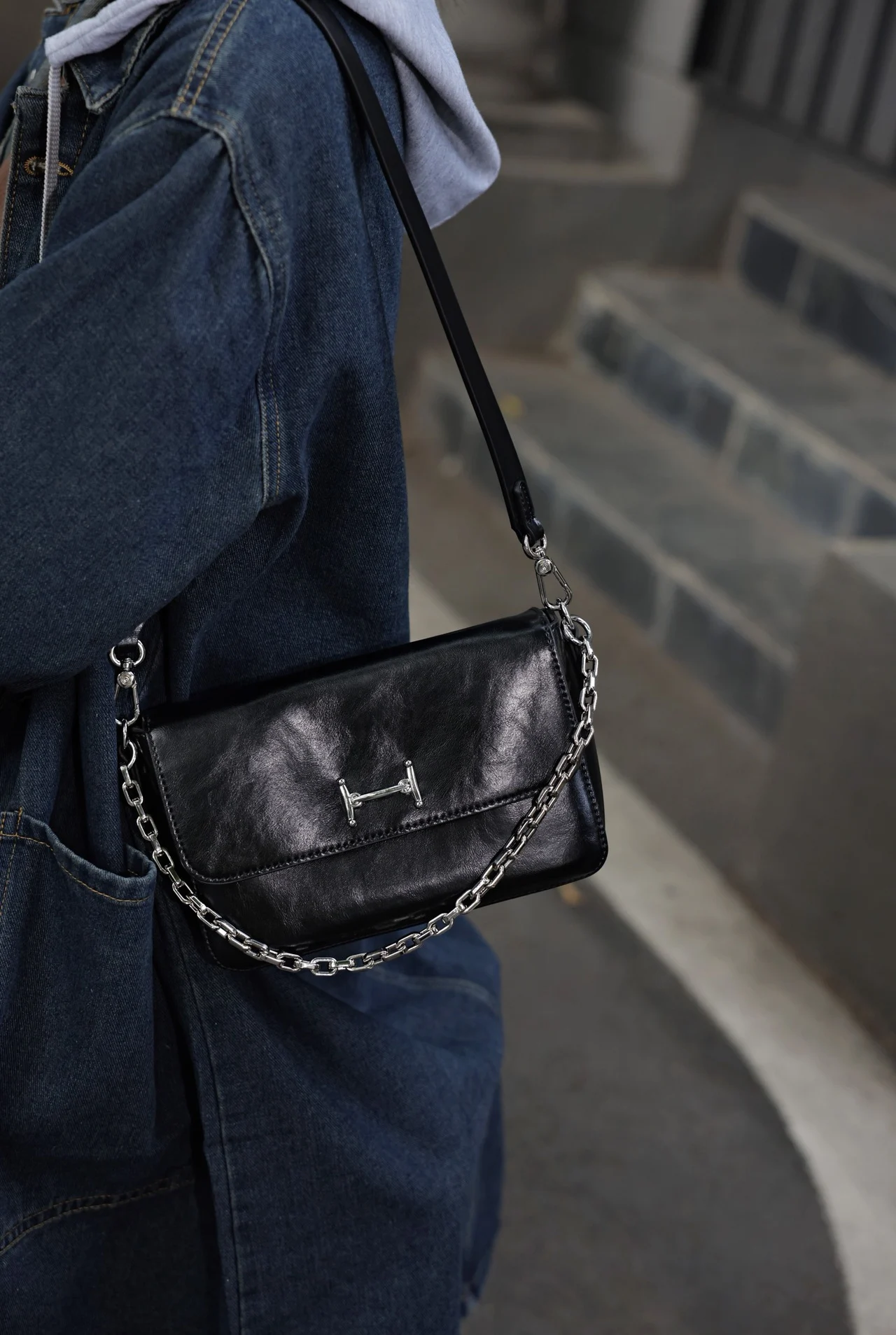 borsa-da-donna-in-pelle-di-alta-qualita-2024-nuova-borsa-quadrata-piccola-sotto-le-ascelle-con-catena-faion-borsa-inclinata-a-spalla-singola-versatile-casual