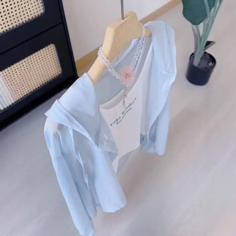 

Новая летняя модная женская шляпа, микропроницаемая солнцезащитная одежда, тонкая верхняя одежда, топ с завязками на одной пуговице