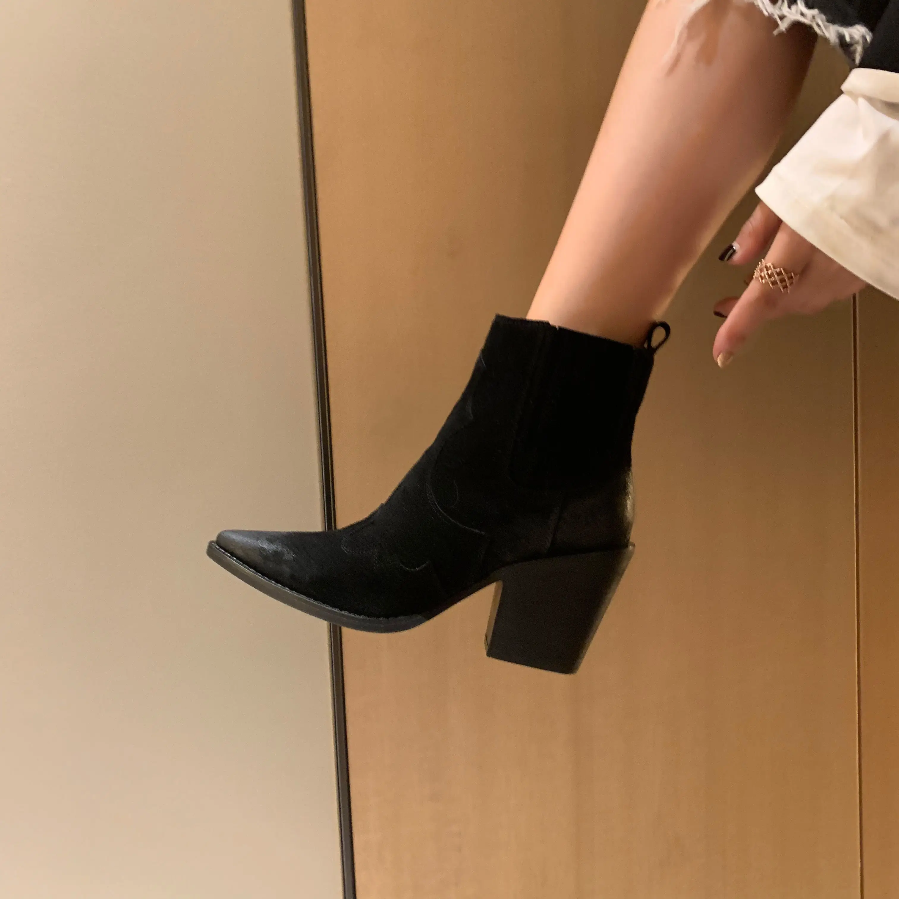 Natural Leather Boots Women Genuine Pointed Toe Mid Heel Ankle Boots Thick Square Heel Slip On Western Boots Cowboy Boots Women