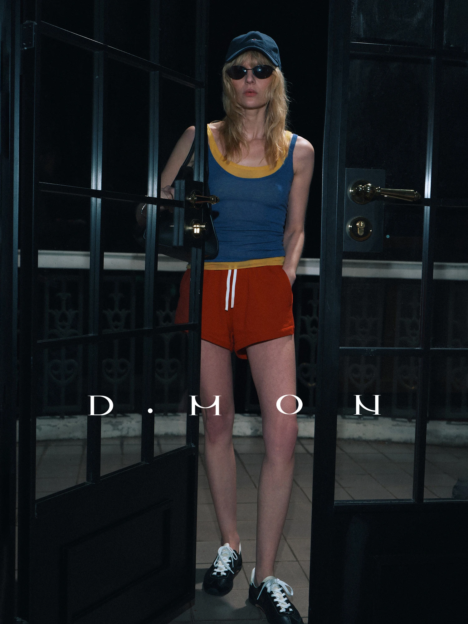 

Женский комплект из двух предметов: вязаный жилет из растворимой шерсти DMON с круглым вырезом, облегающий, модный базовый стиль, весенняя верхняя одежда без рукавов.