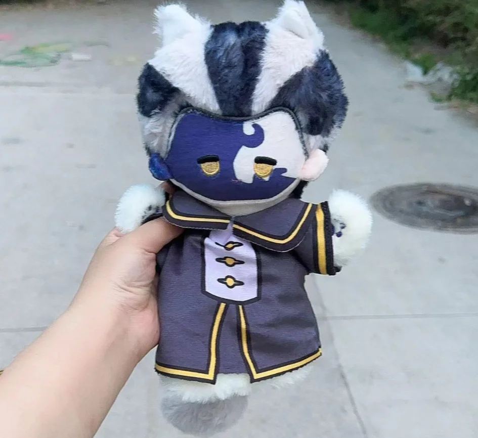 

25cm Anime White Guard Black Guard Monster Cosplay Plush Doll Cotton Stuffed Body Dress Up Clothes Cotton Gift Xmas