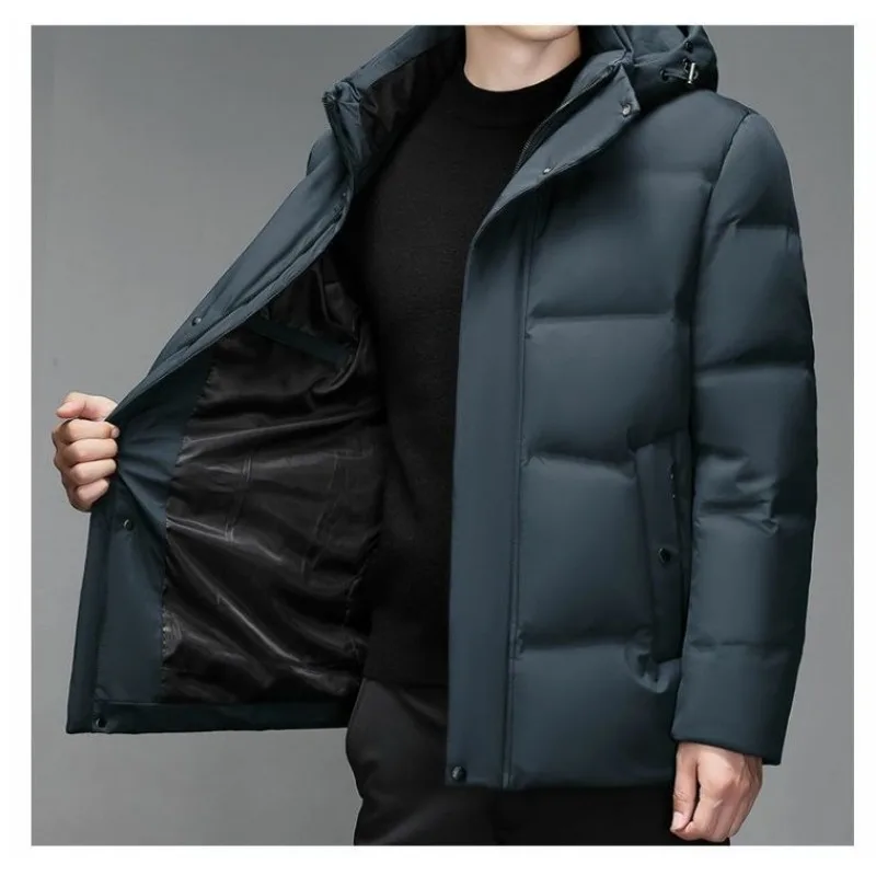 Jaket Tebal Baru untuk Pria Paruh Baya dan Lansia, Mantel Pendek Musim Dingin Isi Bulu Bebek, Mantel Hangat untuk Ayah Paruh Baya, Pakaian Pria Sederhana dan Hangat