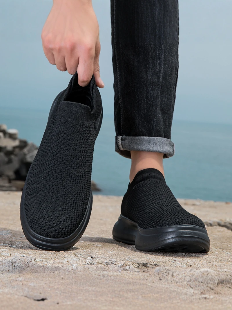 

Men's Mesh Sports Shoes Summer New Style Slip-On Comfortable Breathable Lightweight Casual Walking Shoes Outdoor Low Top