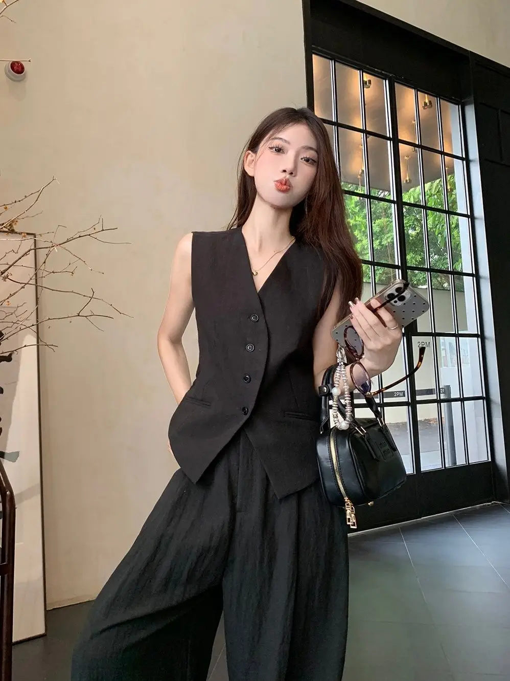 

New Summer High-end Advanced Temperature Simple V-neck Vest Vest + High Waist Wide-leg Pants Plus Size Woman Clothes Outfits