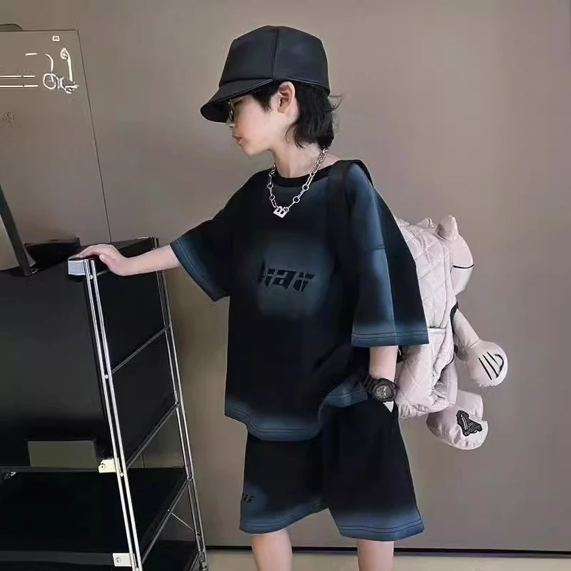 

Boys' Cool Suit New Summer Gradient Color T-shirt Shorts for Children's Casual Two-piece Suit