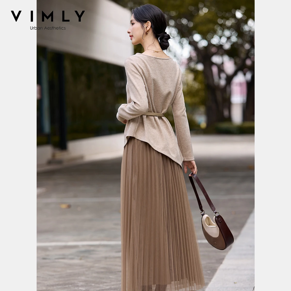 VIMLY Set Rok 2 Potong Pakaian Wanita Elegan Atasan Kerah Slash Cokelat Rok Panjang Lipit Musim Gugur 2025 Set Dua Potong Wanita A3259