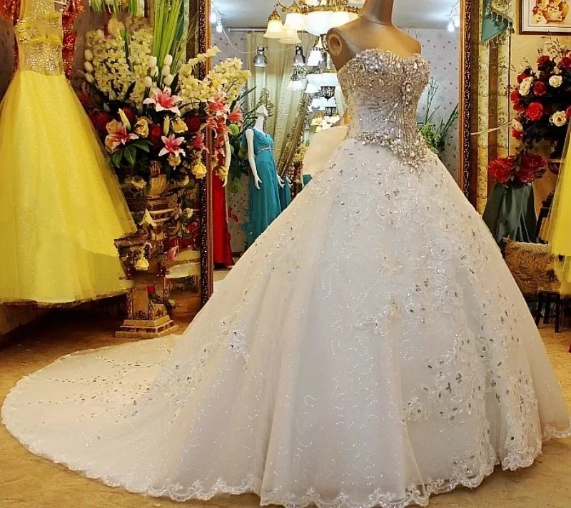 IRIDESCENT Ball Gown Crystal Sweetheart Charming Wedding Dress Sparkly Vestido de novia Luxury Formal Bridal Gown Court Train