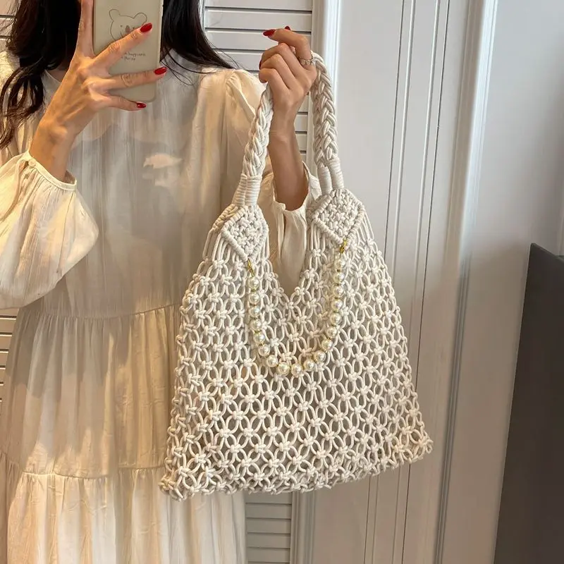 

Handmade Woven Beach with Grass Weaving Design, Hand-held Shoulder Bag, Instagram Korean Version