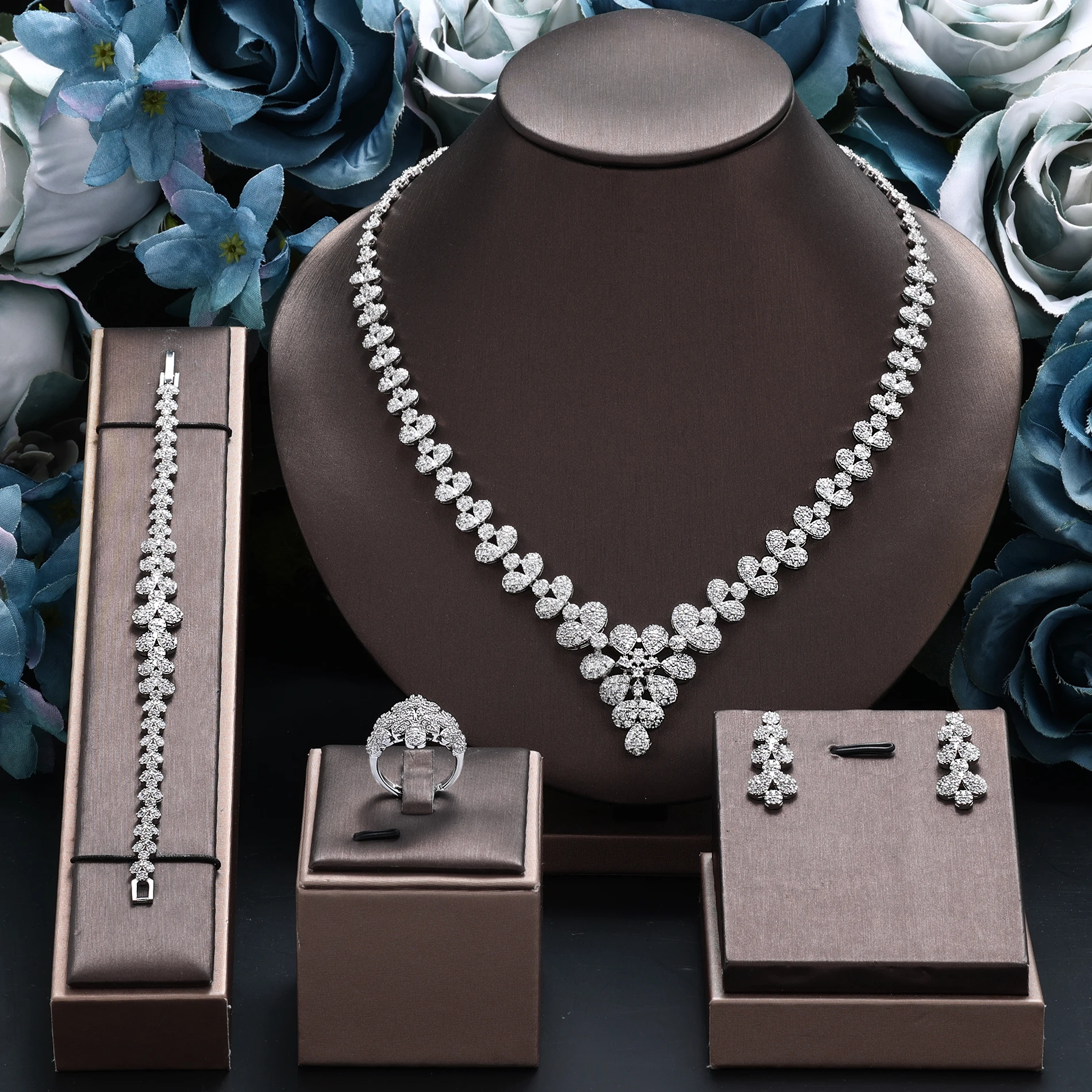 

Новинка 2024, комплект свадебных ювелирных украшений из 4-х частей с кубическим цирконием, комплект свадебных ювелирных украшений с кристаллами Дубая, Нигерии