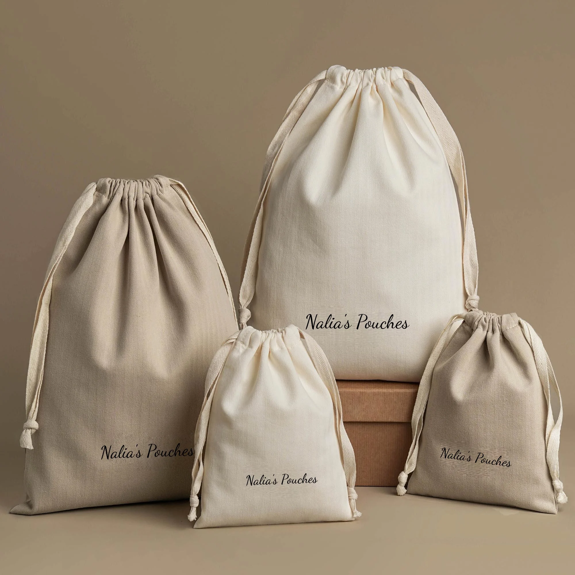 Custom Logo Dust Bag Herringbone Beige Cotton Drawstring Pouch Wedding Birthday Cosmetic Bridesmaid Candy Soap Packaging Bags