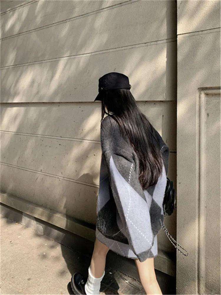 Contrast Color Grid Knitted Sweater Women Fashion 2 Pieces Sets Lazy Style Two Pieces V Neck Loose Jumper Top+Mini Skirt Suits