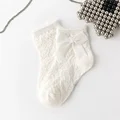 bow white