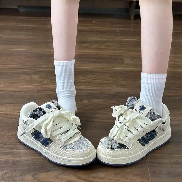 Board shoes retro Hong Kong style bread shoes women's ins trend 2025 spring new versatile casual board shoes student shoes