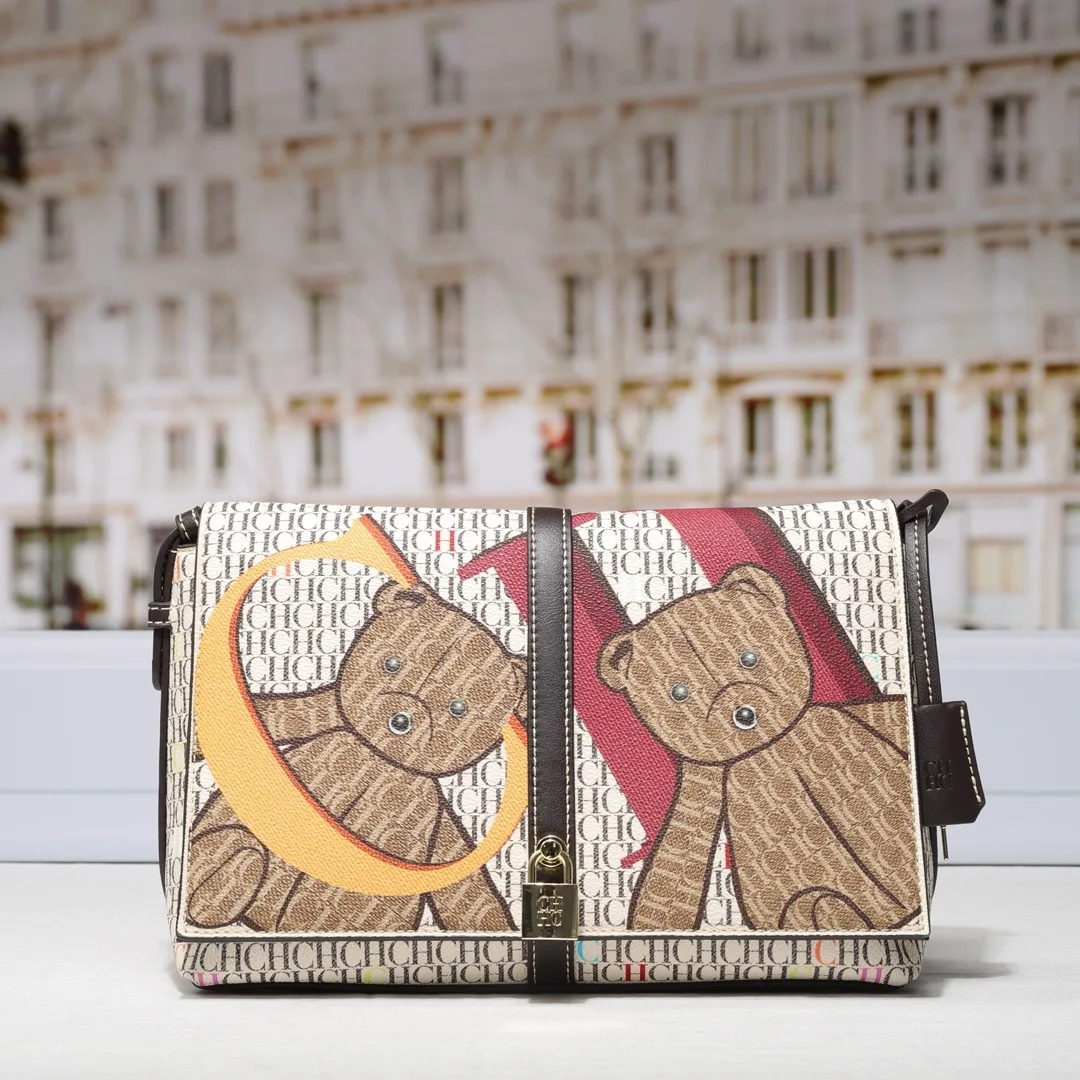 

2025 CHHC High-End Minimalist Unique Vintage Leather Crossbody Bag for Women with Large Capacity Trendy Design Solid Color