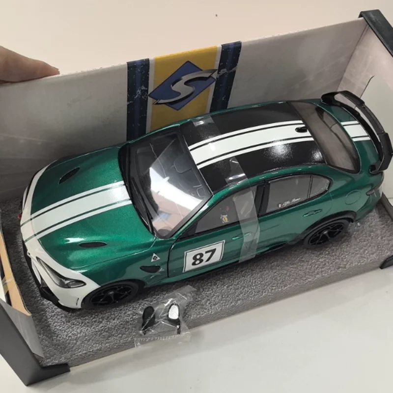 

SOLIDO масштаб 1/18 ROMEO GIULIA GTA M 2021, имитация сплава, модель автомобиля, статическая коллекция, украшенная праздничная игрушка, сувенирный подарок
