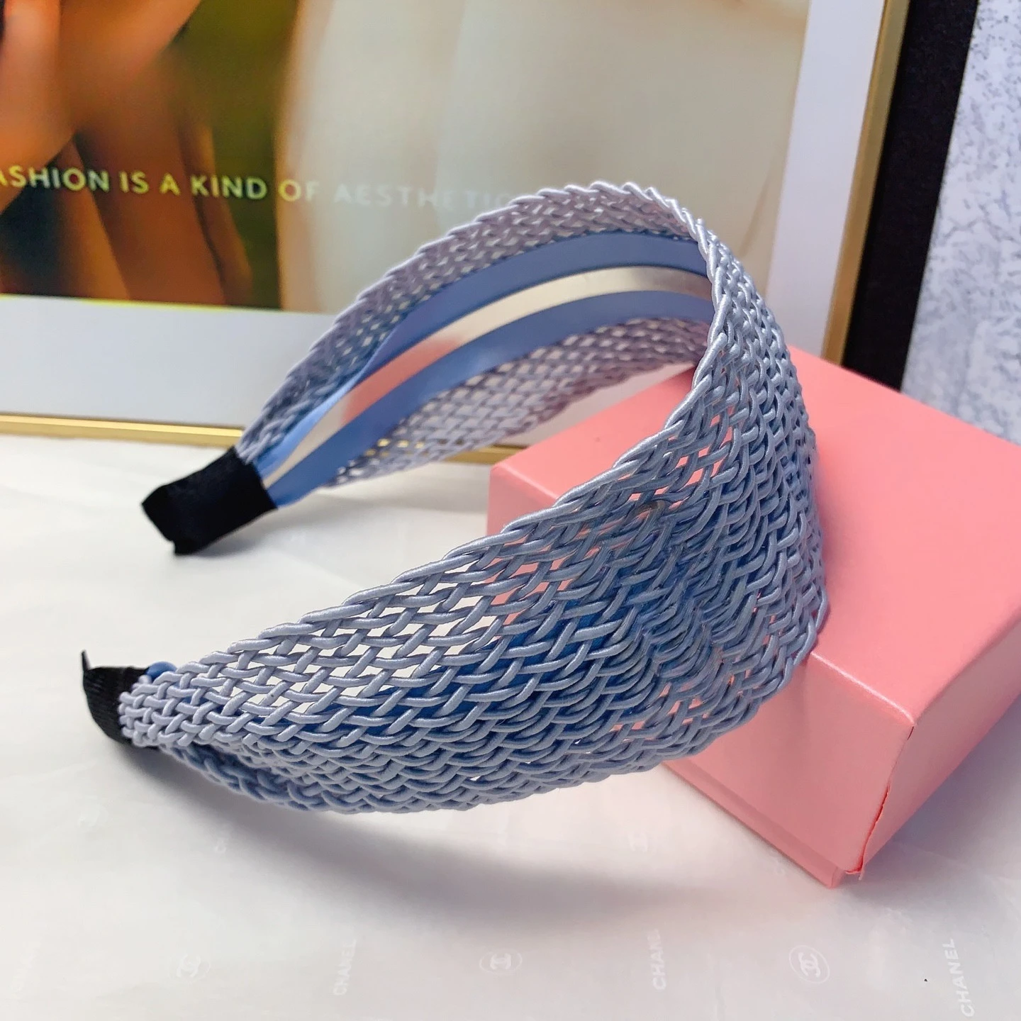

High-grade Hollow Master Hand-woven Wide-brimmed Headband Female Temperament Headband Hair Accessories Hairpin Luxury Gift
