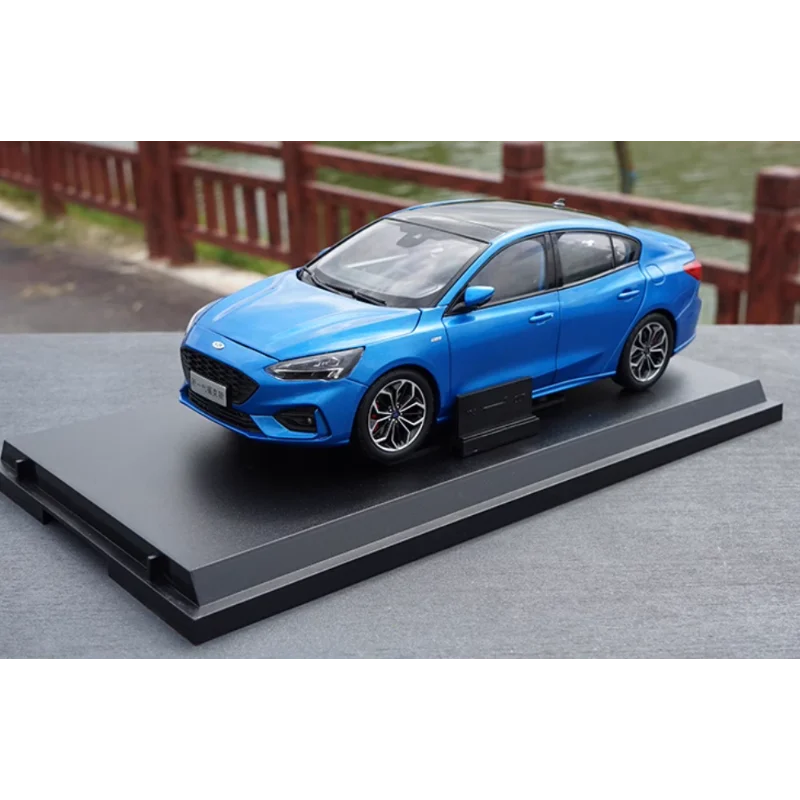 Diecast 1:18 Scale FORD FOCUS 2020 Alloy Vehicle Model Finished Simulation Collection Decoration Gift Toys Display