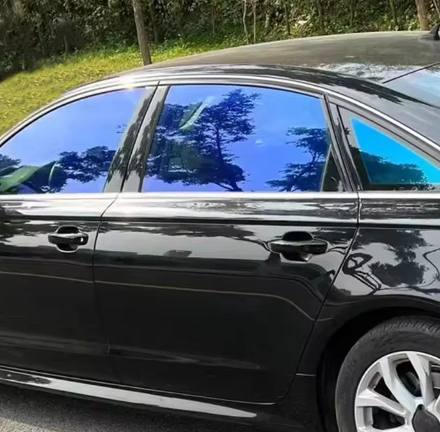 Chameleon Blue PET Auto Window Film Anti Yellowing Anti Scratch UV Blocking No Glue Residue Color Changing Car Tint
