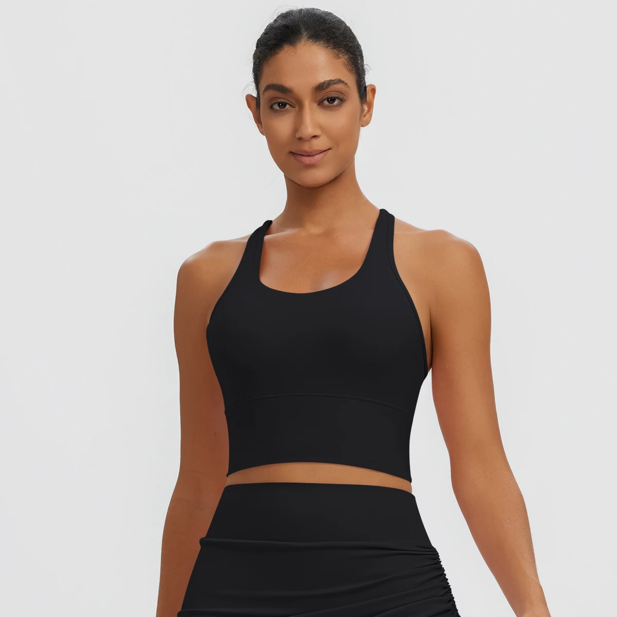 Schnell trocknendes, sexy Yoga-Top in I-Form, stoßdämpfendes Lauf-Yoga-Oberteil mit Brustpolster, einfarbiges Sommer-Fitness-Oberteil für das Training. – Detail 12