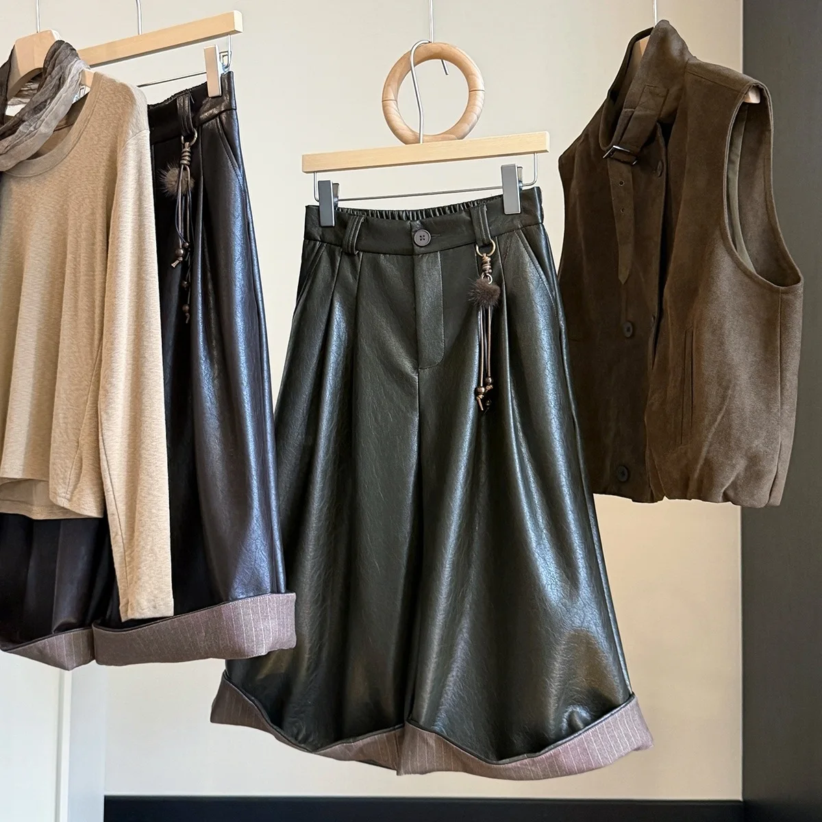 Women Pu Faux Leather 7/8 Wide Leg Pants Vintage Elastic High Waist Culottes Loose Hem Cropped Trousers Boots and Pants