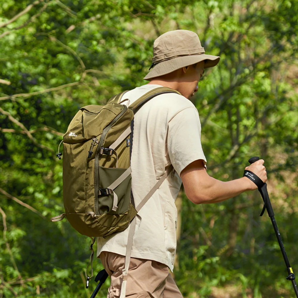 MOBI GARDEN 28L 야외 캠핑 및 트레킹을 위한 대용량 하이킹 배낭 경량 방수 가방