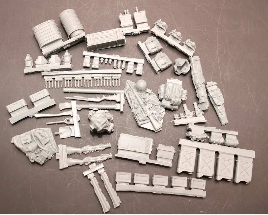 1 / 35 US AFV & Vehicle Loading And Accessories  Resinite Kit