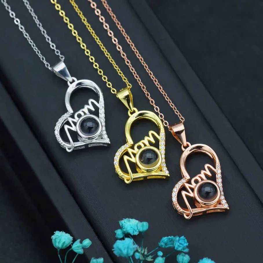 

2025 New projection necklace mother's day gift Mom Pendant is a Unique Gift for Mom's Personalized Photos.