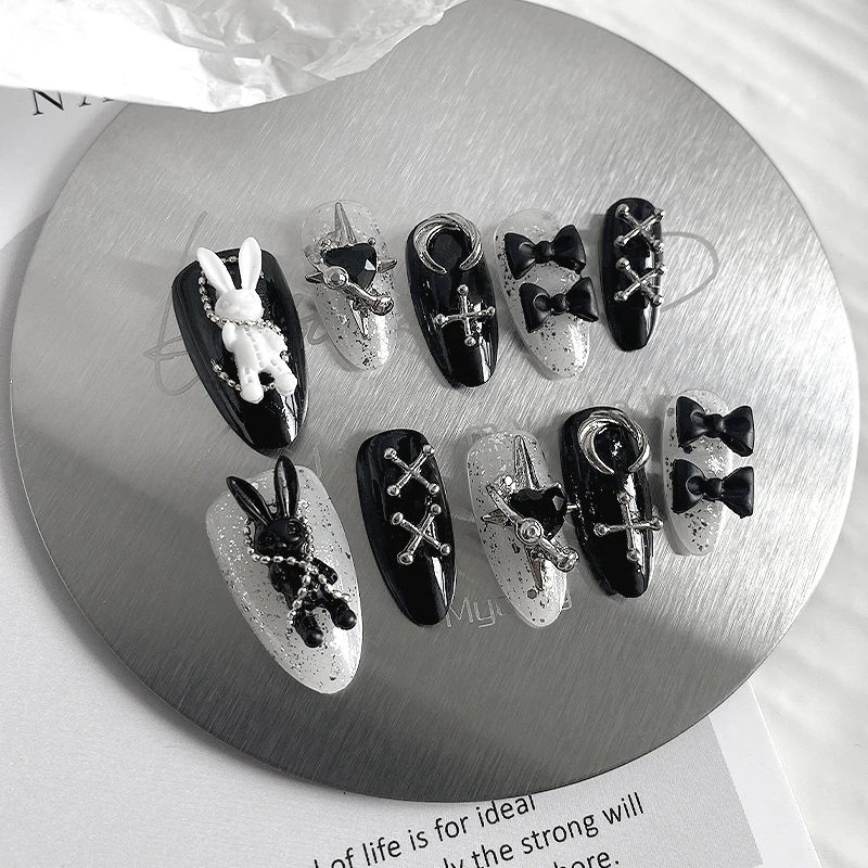 Nail art a forma di mandorla pura fatta a mano da 10 pezzi, bellissime unghie finte, coniglietto bianco e nero di Halloween, adatto per le donne da usare