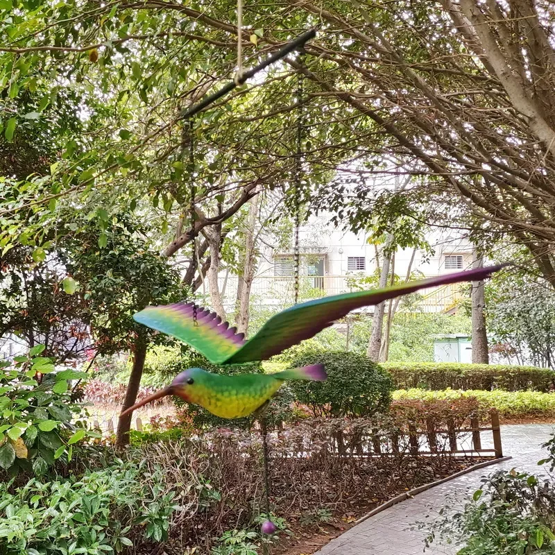Smart Wings Wrought Iron Hummingbird Balancer Hanging Pendant for Balcony Outdoor Courtyard Garden Decoration New Arrival