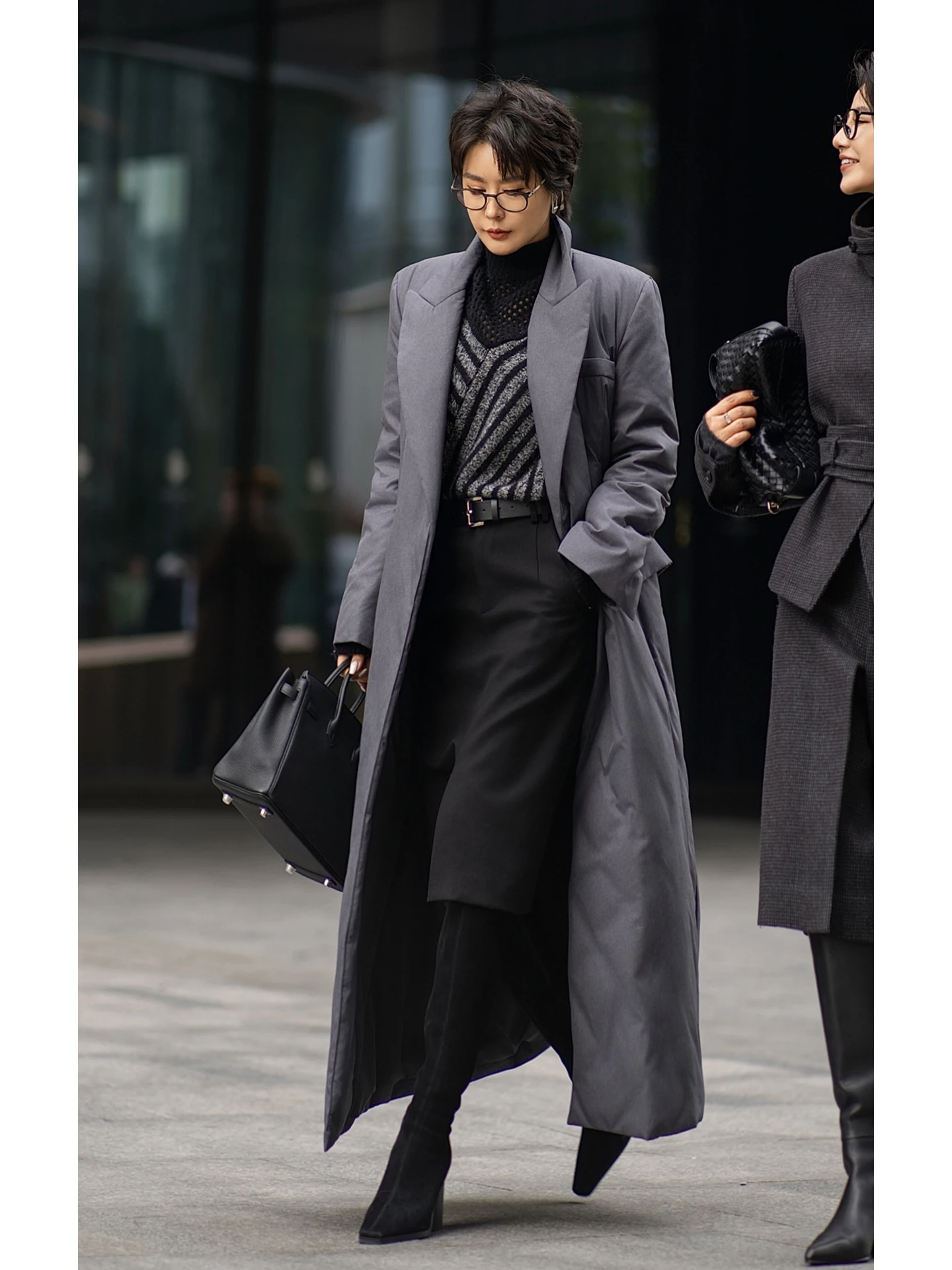 

Длинное пуховое пальто женское, модель 2025 года, новое, зимнее, теплое, с воротником-стойкой, на гусином пуху, утолщенное, из полиэстера, повседневное, модное