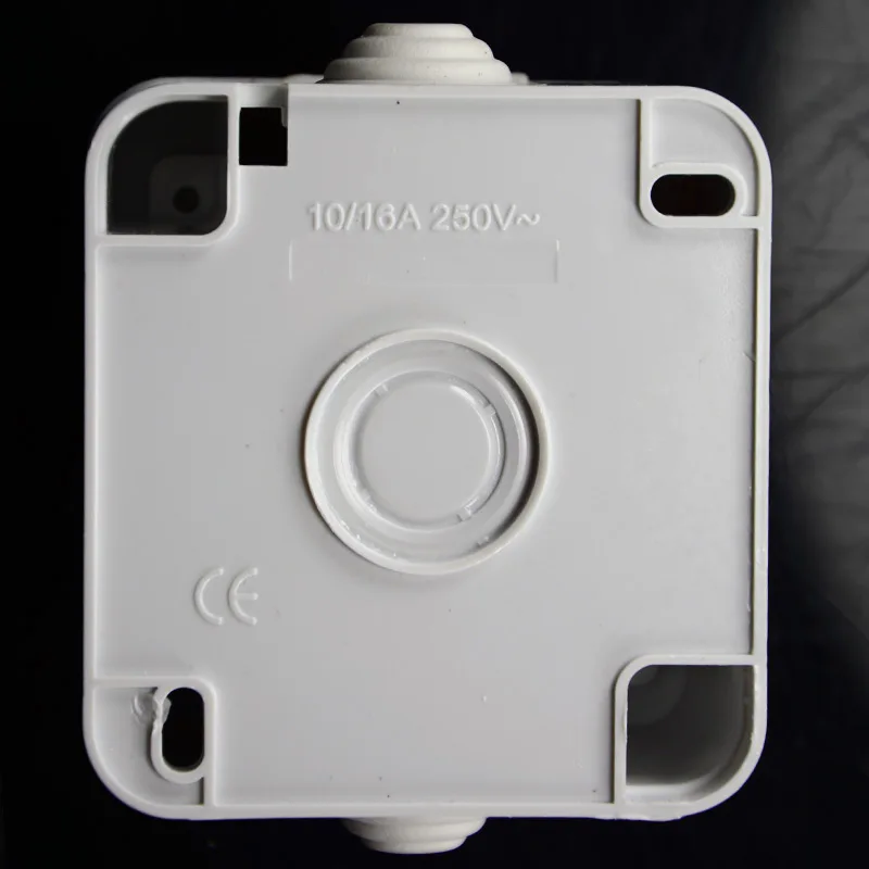 European Standard Power Outlet IP44 Level Waterproof and Bright Outdoors Cover Wall Socket 16A 250V