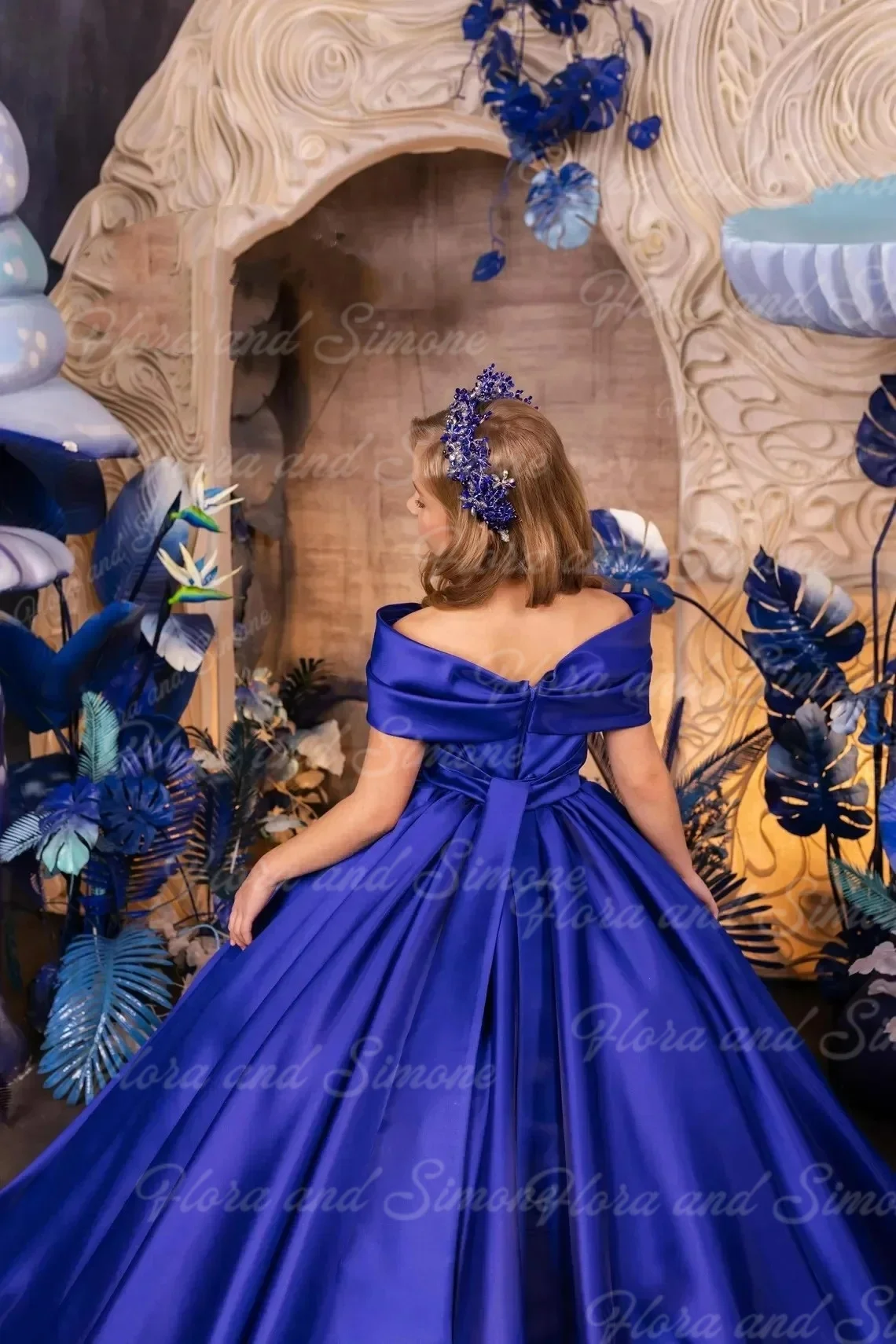 ชุดเดรสเด็กผู้หญิงสีน้ำเงินรอยัลสำหรับงานแต่งงาน ผ้าซาตินยาวกรอมพื้น สำหรับงานวันเกิด งานฉลองวัย 15 ปี งานพิธีการ งานพรอม สามารถสั่งตัดได้
