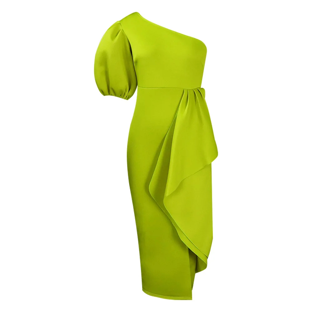 2025 ฤดูร้อนชุดสตรี OL เอว Cinched แขนฟองไหล่เอียงจัดเลี้ยง Slit Dress