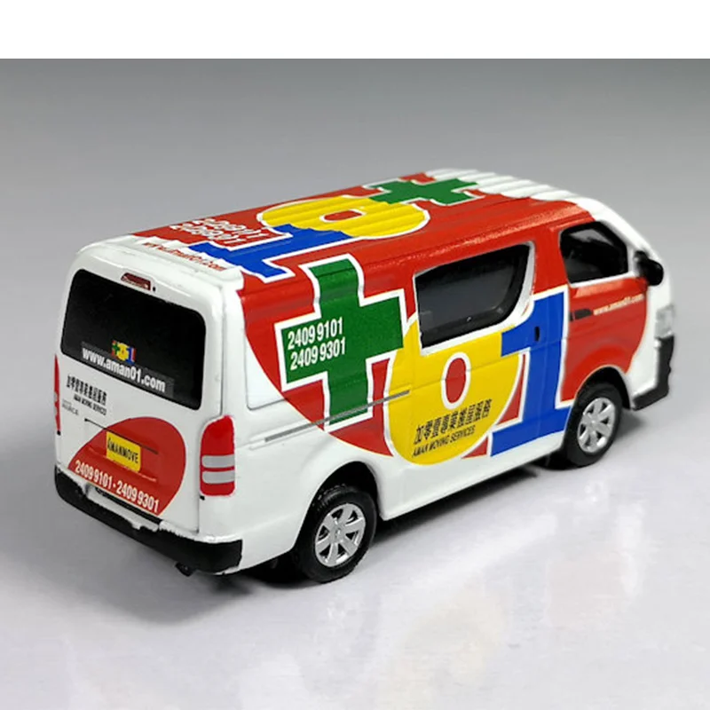 เล็กๆ 1:64 Scale Alloy HongKong Hiace +01 Moving Van Bus Diecast Miniatureของเล่นรถจําลองคลาสสิกของสะสมของที่ระลึก