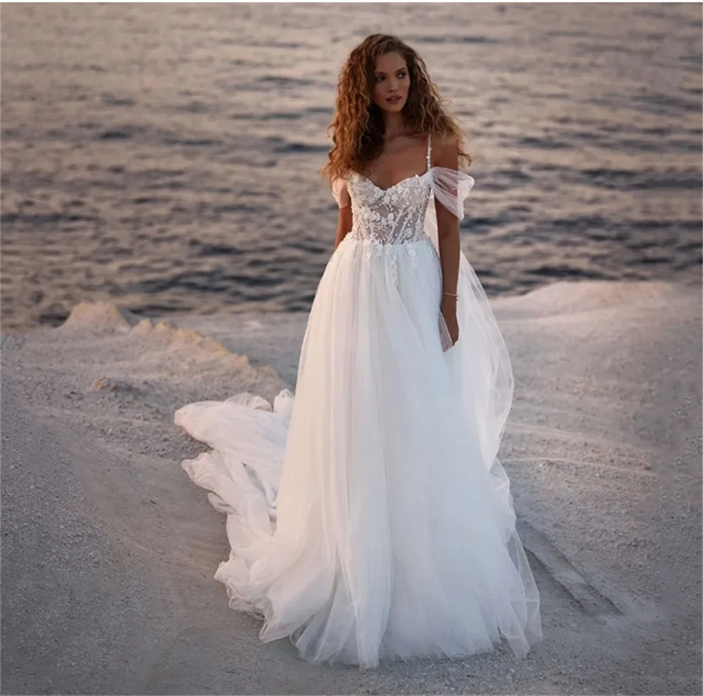 2024 abito da sposa bianco da spiaggia per donna scollo a barchetta Spaghetti Strps Appliques di pizzo abiti nuovo abito da sposa in Tulle a-line