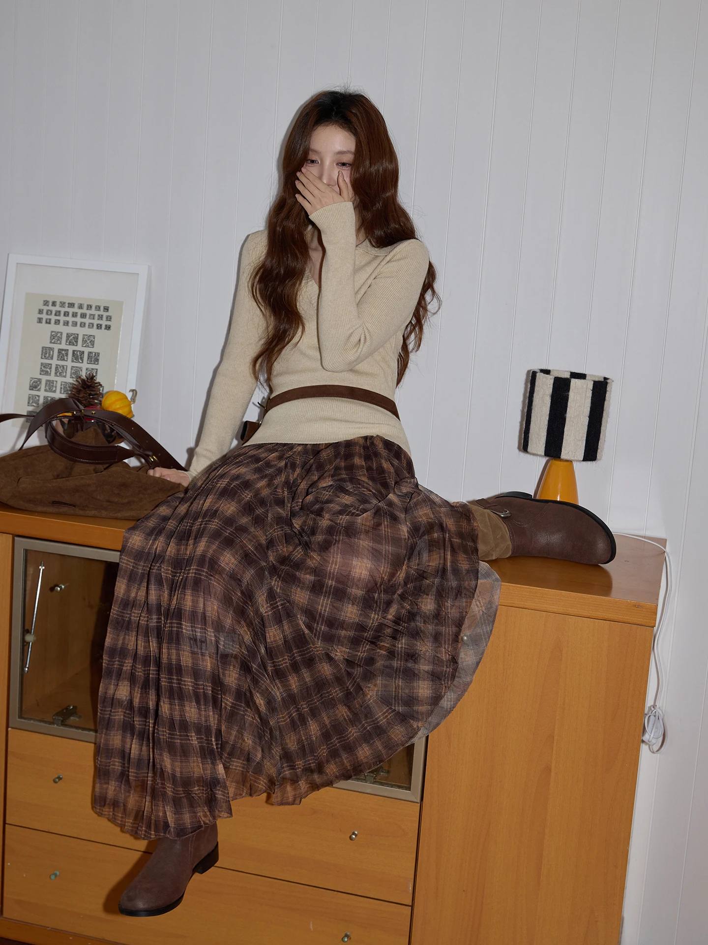 

Ретро-юбка миди в клетку с завышенной талией, приталенная, А-силуэт, для женщин, зимняя, для повседневной носки, в корейском стиле, скрывающая бедра, длинная юбка