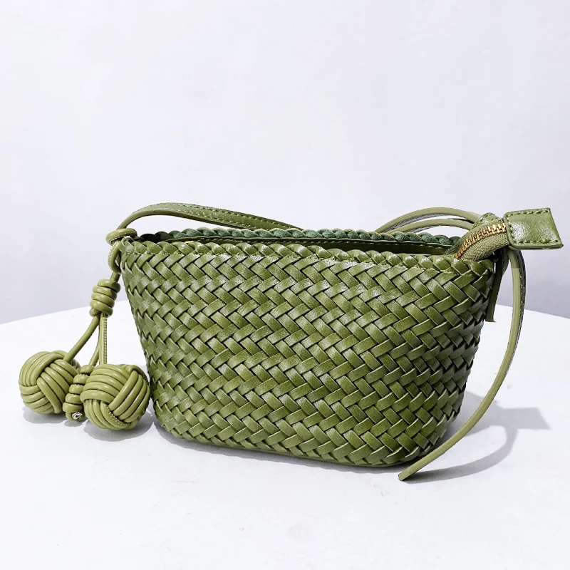 

Маленькие сумки ручной работы для женщин. Роскошные дизайнерские сумки и кошельки. Новинка 2023 года. В плетеном шарике из искусственной кожи. Подвесная сумка на плечо для мобильного телефона.