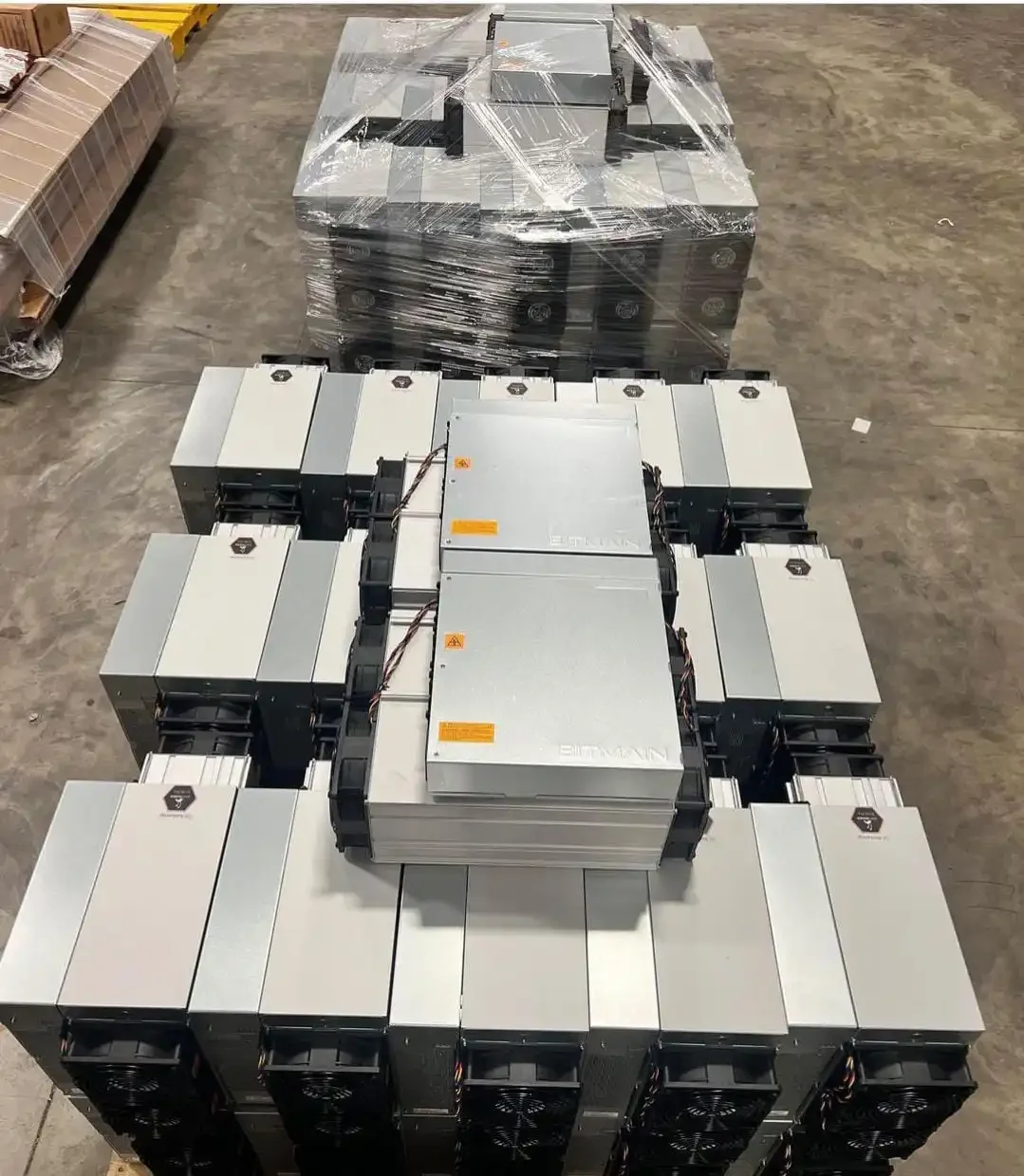 Bitmain Antminer L7 9050M 9050MH/s usado en stock Scrypt ASIC Miner 3425W LTC/DOGE Litecoin Dogecoin Miner envío gratis