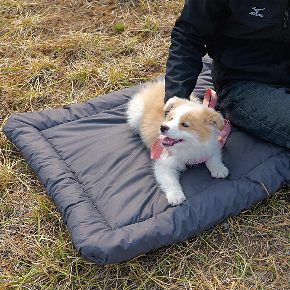 

Portable Dog Travel Mat Camping Outdoor Dog Bed Foldable Pet Mat Waterproof Washable Pet Blanket for Small Medium Large Dogs